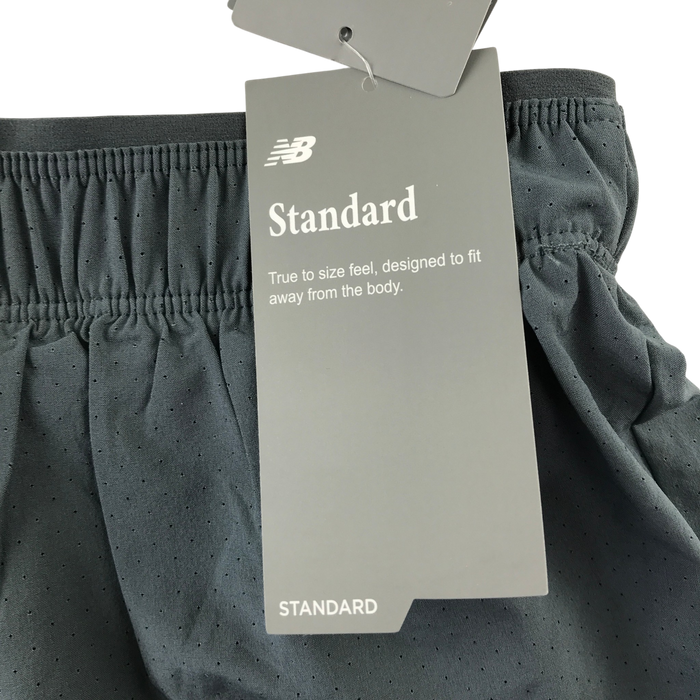 Second-hand New Balance sportswear for adults