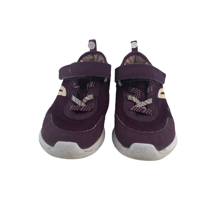 Newfeel size UK 1.5 purple trainers