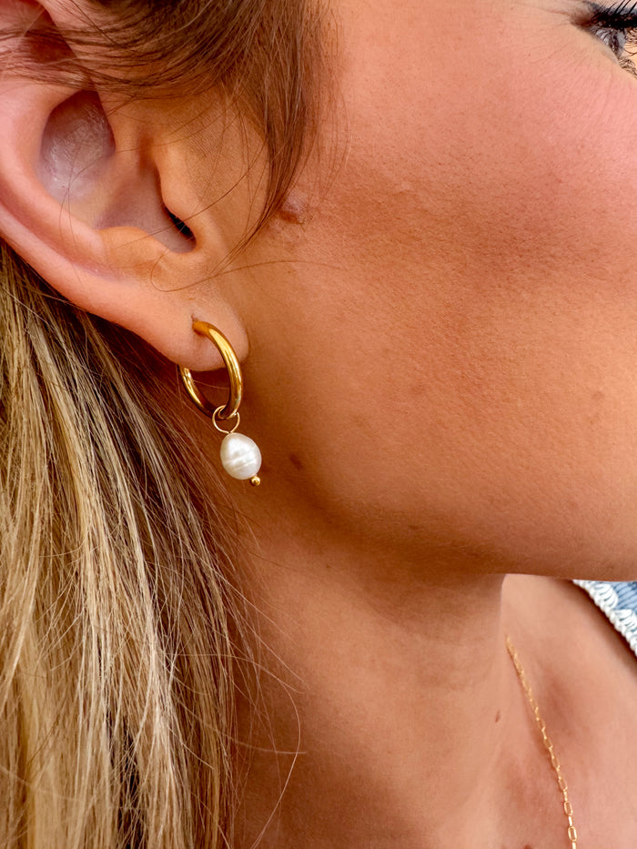 Nights On The Shore Earring