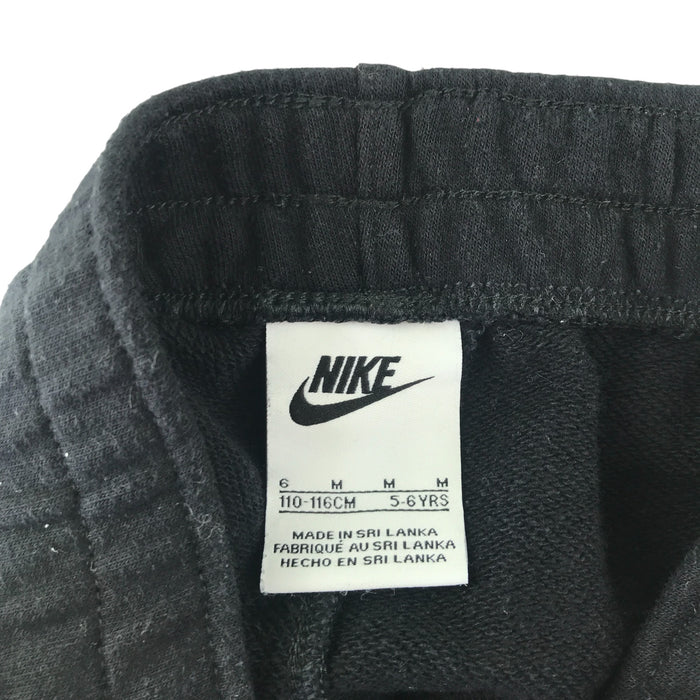Nike 5-6 years black jersey material elasticated waist shorts