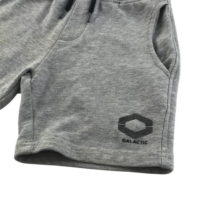 Nutmeg 4-5 years grey jersey with elasticated waist shorts