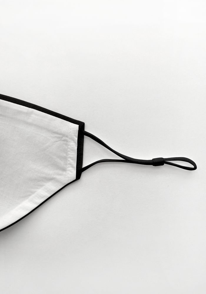 Paisie Large Adjustable Face Mask in Black Back
