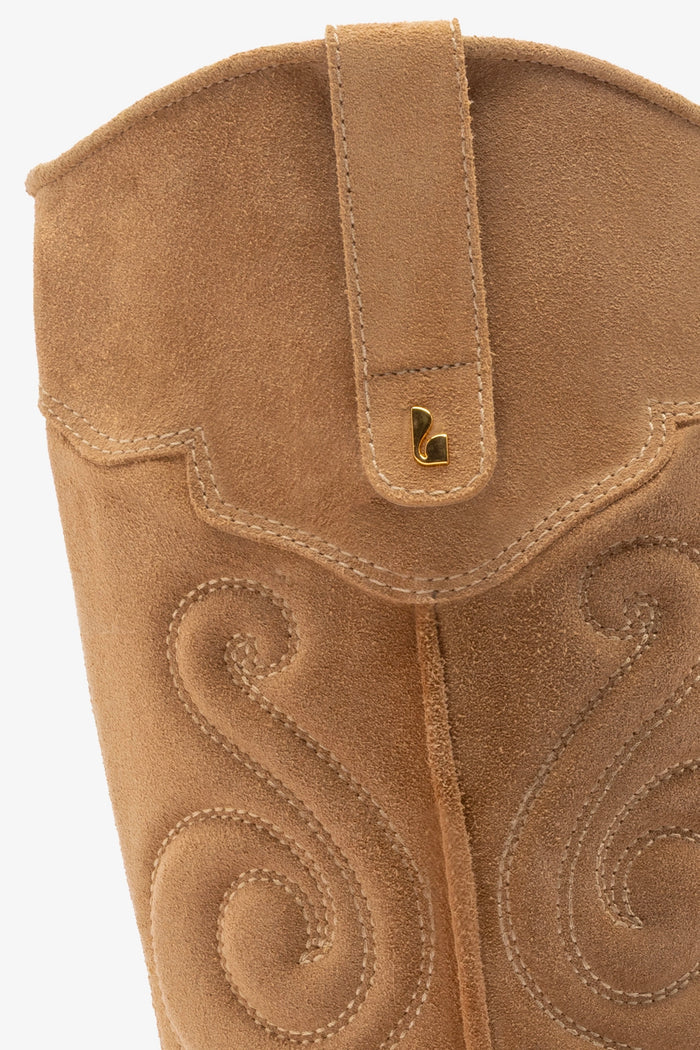 Paloma Boot In Peanut Suede Boot Larroudé