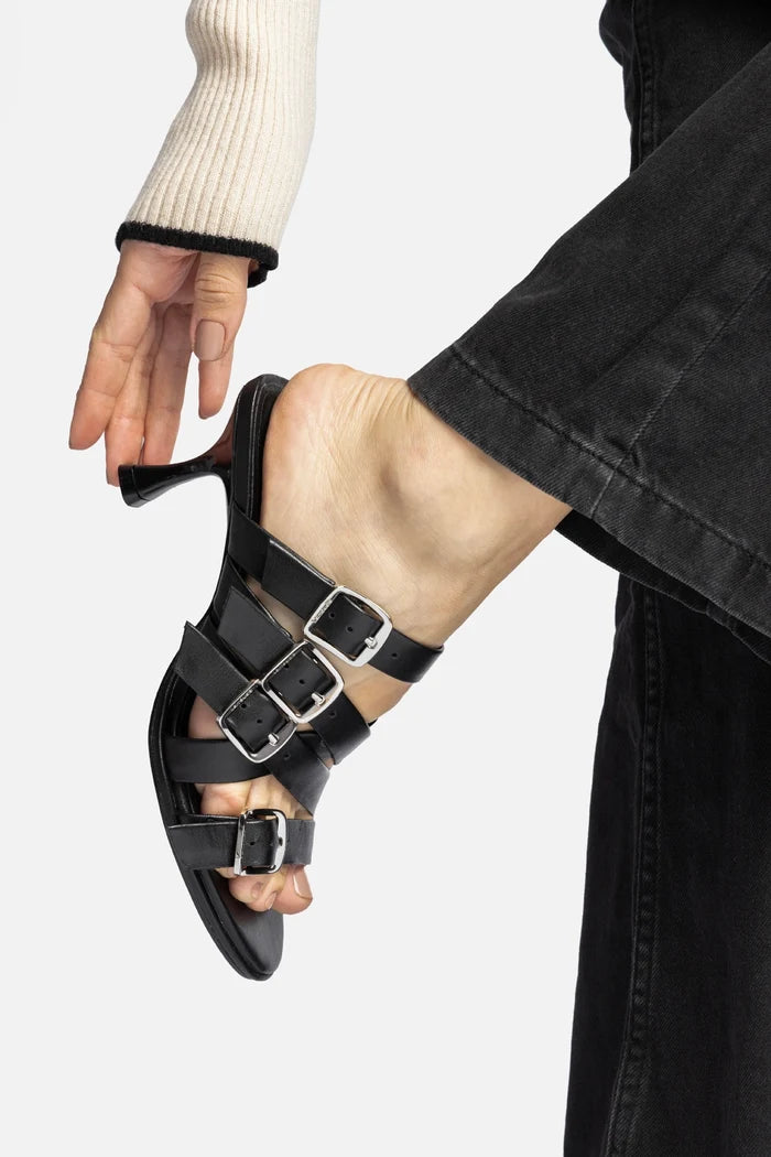 Patti Mule In Black Leather Mule Larroudé