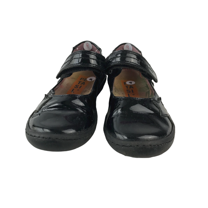Petasil size UK 9 (jr) black stars school pumps