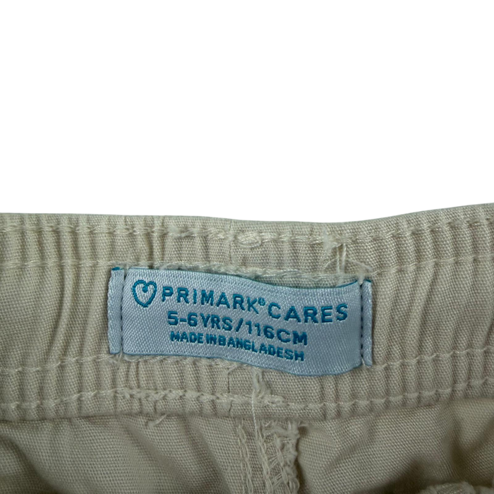 Primark 5-6 years cream shorts