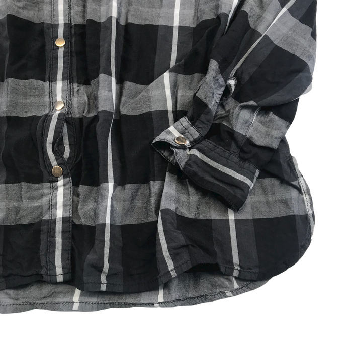 River Island women's M black and grey checked shirt