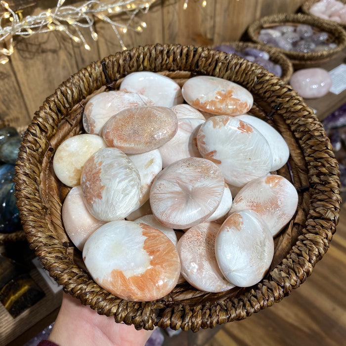 Scolecite Palm Stone