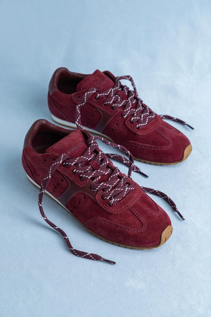 Stella Sneaker In Burgundy Suede Sneaker Larroudé