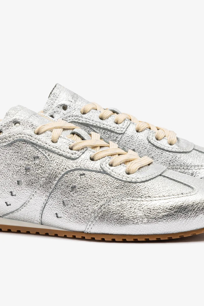 Stella Sneaker In Silver Metallic Leather Sneaker Larroudé