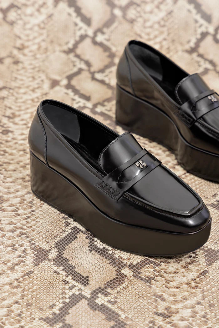 Suki Flatform Loafer In Black Box Leather Loafer Larroudé