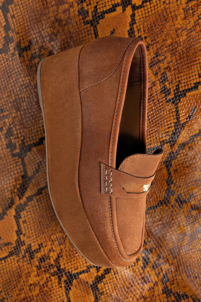 Suki Flatform Loafer In Burnt Umber Suede Loafer Larroudé