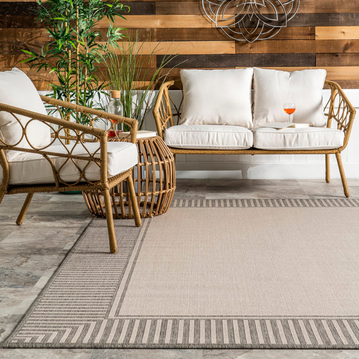 Tapis d'intérieur/extérieur tissé à la machine Alegre, brun clair, 8 x 10