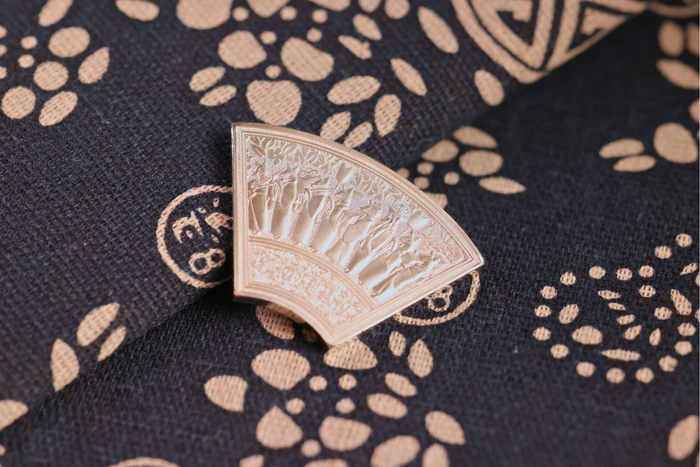 The Fox's Wedding Playing Cards | Collector's Coin