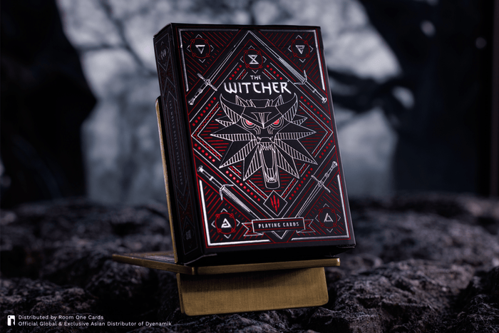 Red Edition Only / + Deck(s) Stand