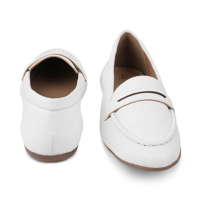 Snappy White Women's Versatile Loafers Tresmode