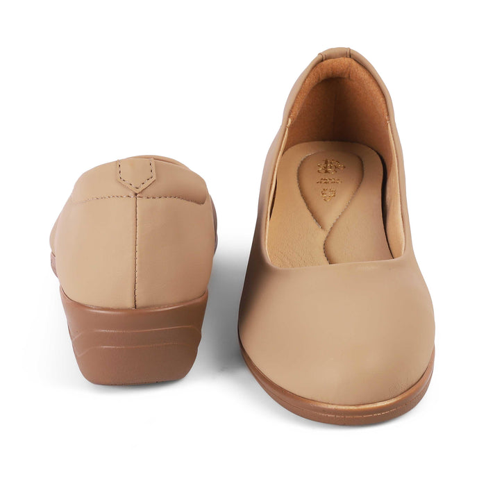 Vallersso Camel Women's Round Shape Wedge Ballerinas Tresmode
