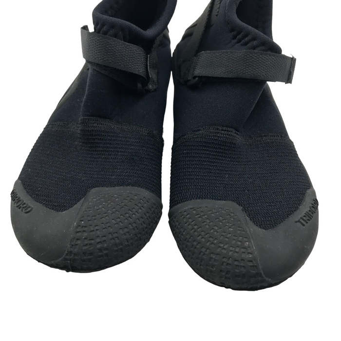 Tribord size UK 1 black surf aqua shoes