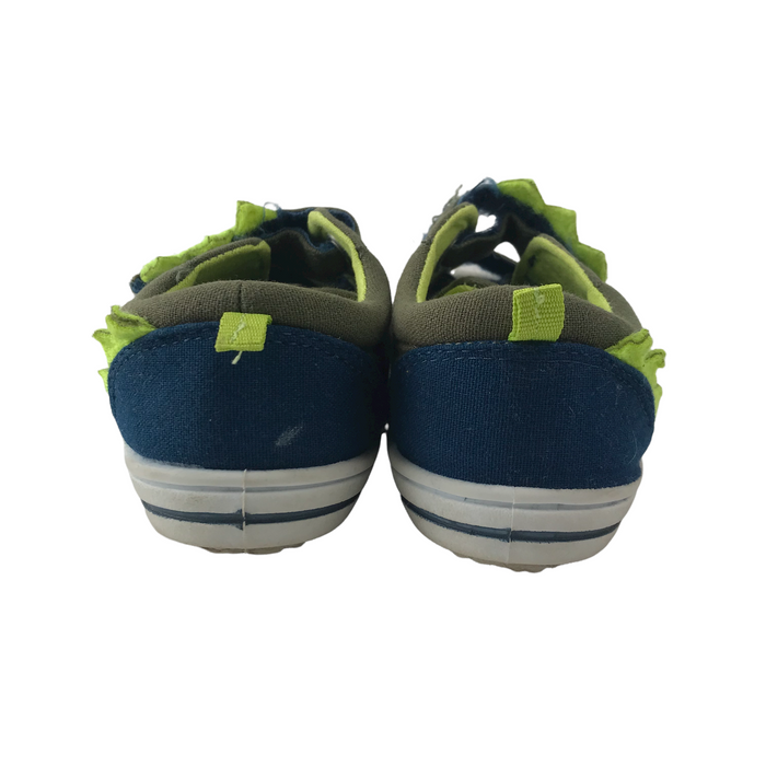 Tu size UK 11 (jr) khaki crocodile trainers