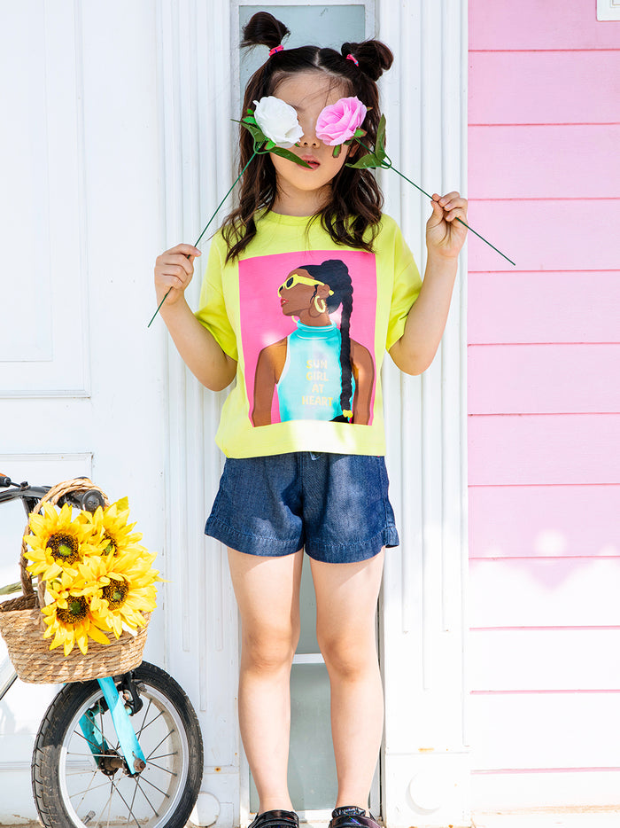 VITAMINS BOXY FIT T-SHIRT WITH SUN GILR AT HEART CHARACTER GRAPHIC