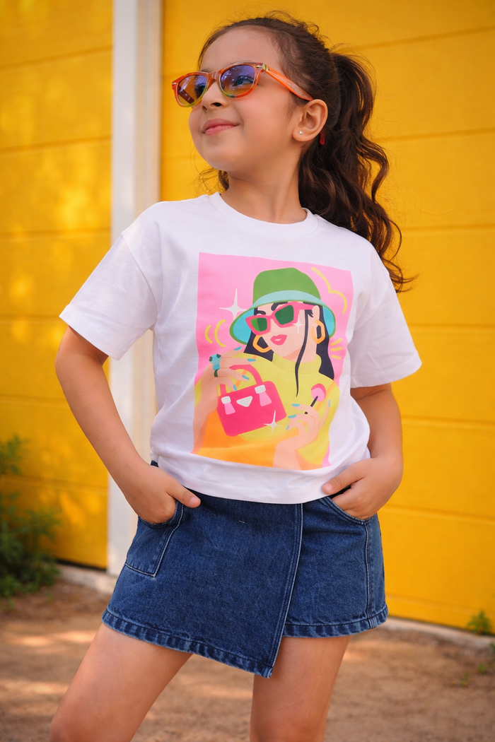 VITAMINS ROUND NECK COLOR BLOCK CHARACTER GRAPHIC T-SHIRT