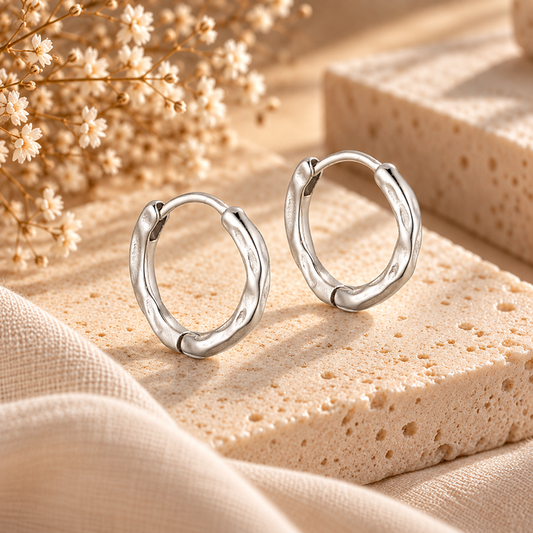 Wolff Jewelry - Rusty Mini Hoops 15mm - Sølvfarvet