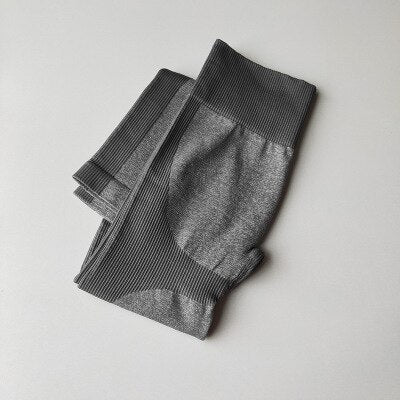 Gray / S