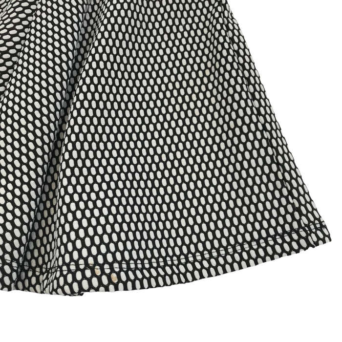 Young Dimensions 6-7 years black and white skirt