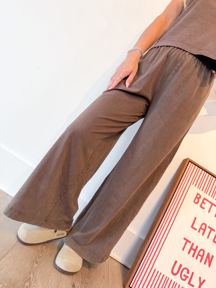 [Z SUPPLY] Scout Jersey Crop Flare Pant-Chocolate – women's bottoms
