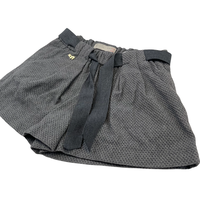 Zara 7 years kids grey with fabric belt shorts